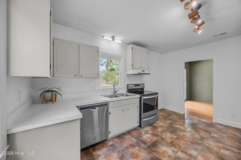 Tiny photo for 227 Dixie Avenue, Wilmington, NC 28403 (MLS # 100572515)