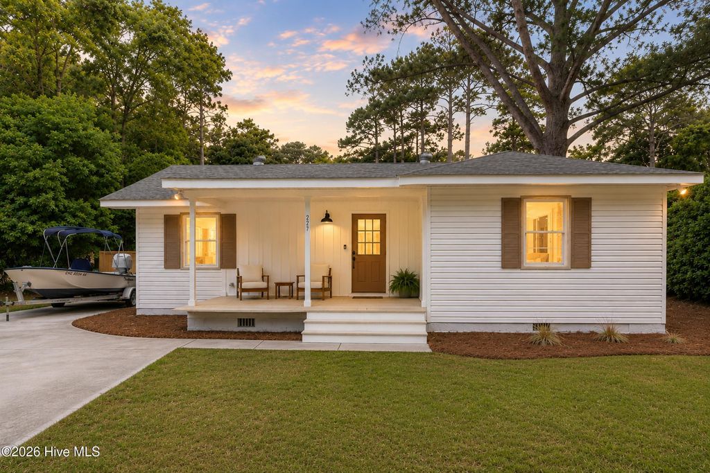 Photo of 227 Dixie Avenue, Wilmington, NC 28403 (MLS # 100572515)