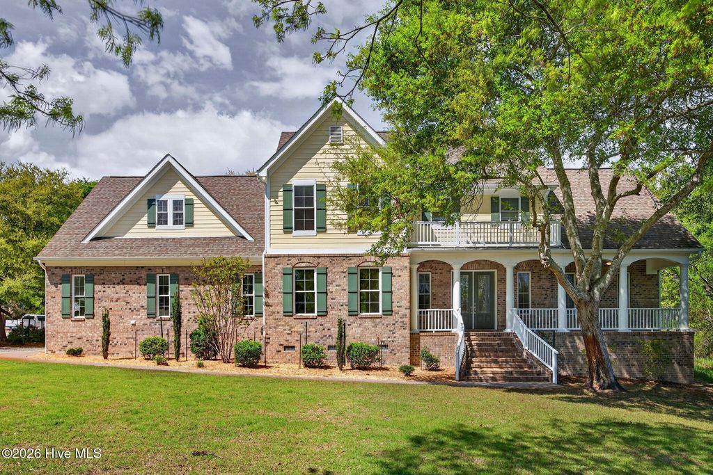 Photo of 135 Great Oak Drive, Hampstead, NC 28443 (MLS # 100566414)