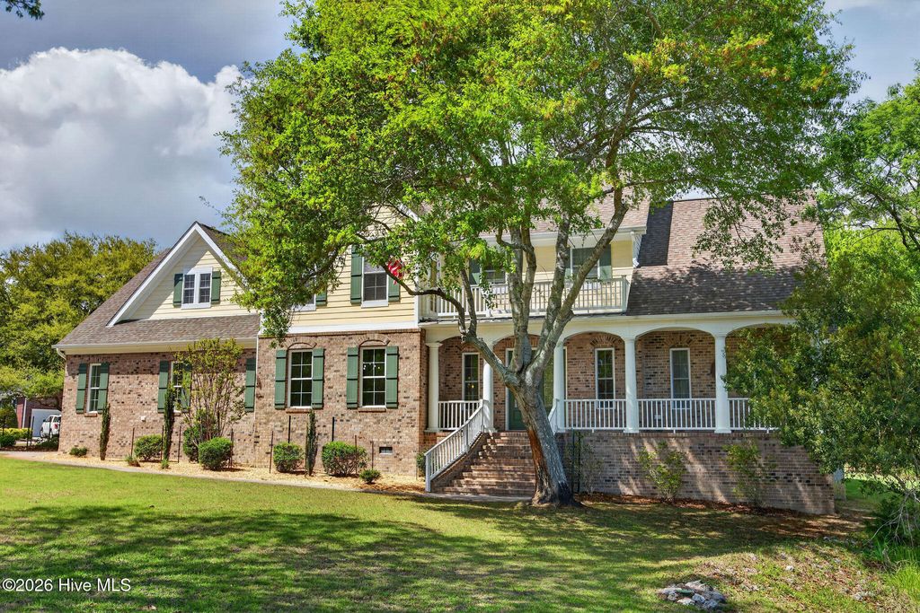 Photo of 135 Great Oak Drive, Hampstead, NC 28443 (MLS # 100566414)