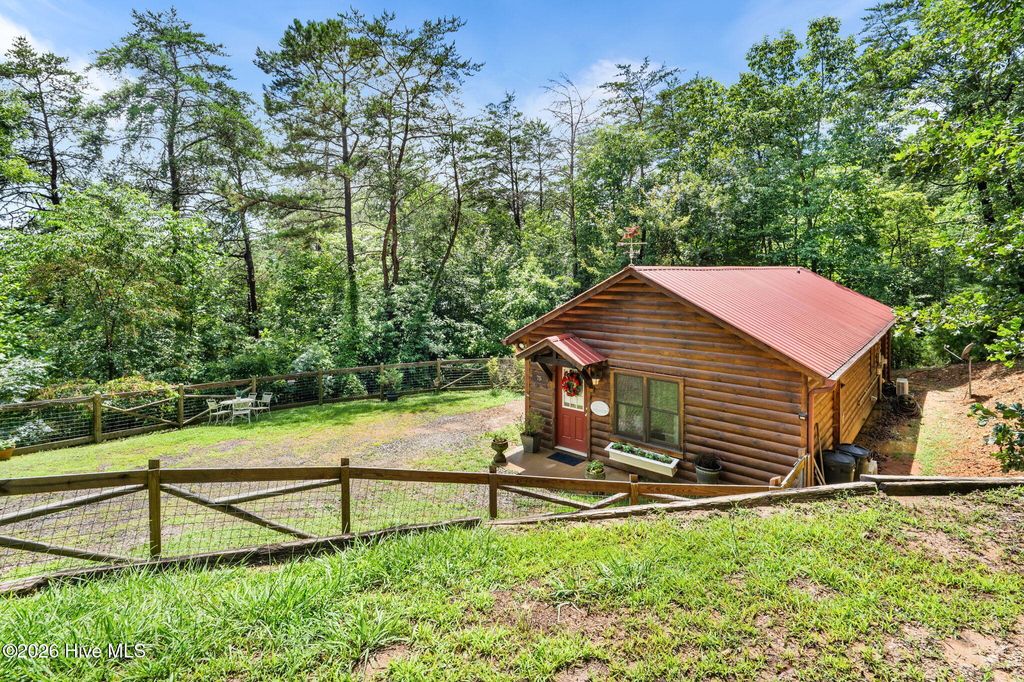 Photo of 75 Woodridge Trail, Murphy, NC 28906 (MLS # 100589944)