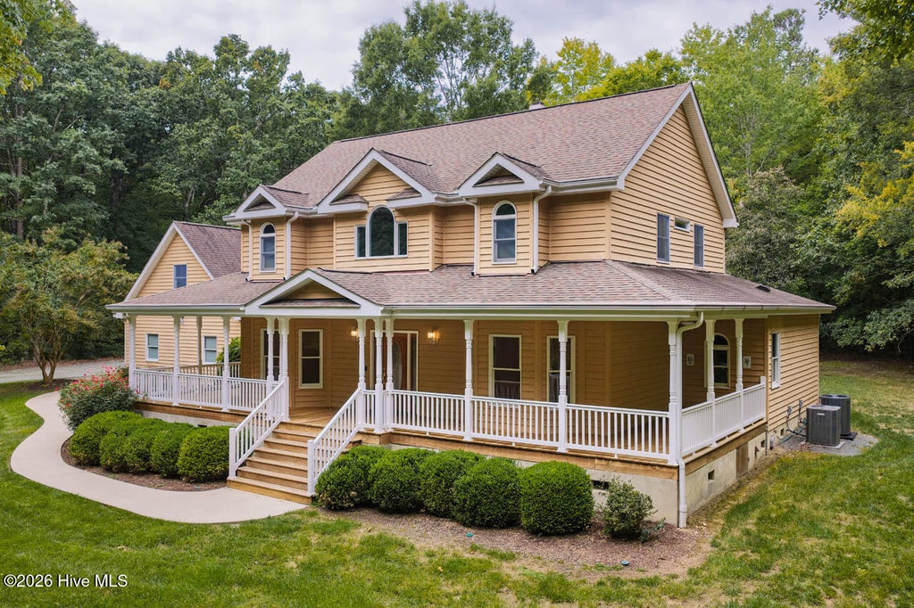 Photo of 3915 Remington Run, Hillsborough, NC 27278 (MLS # 100612068)