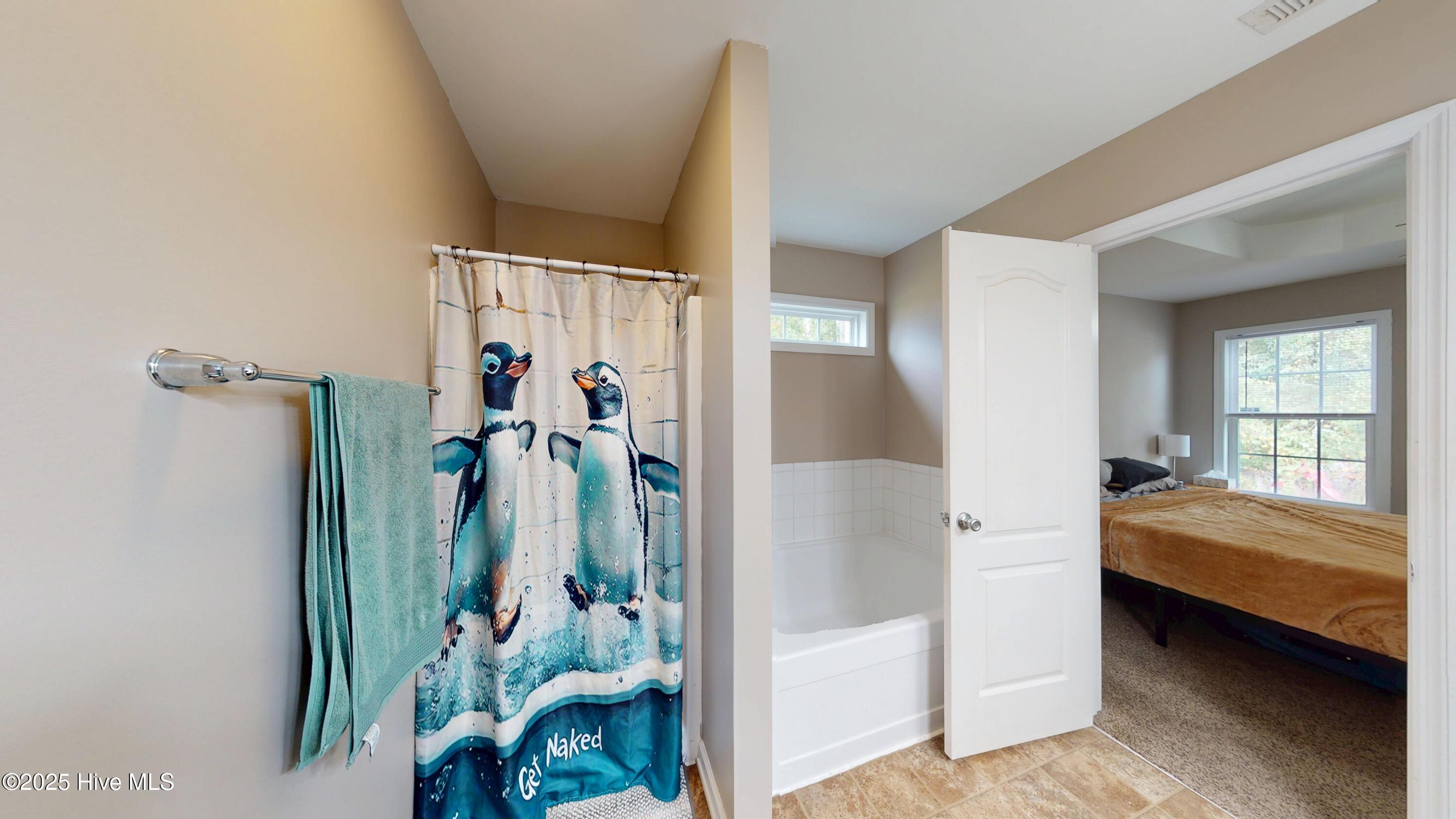 Richlands, North Carolina 28574, United States, 3 Bedrooms Bedrooms, ,2 BathroomsBathrooms,Residential,Pending,255655