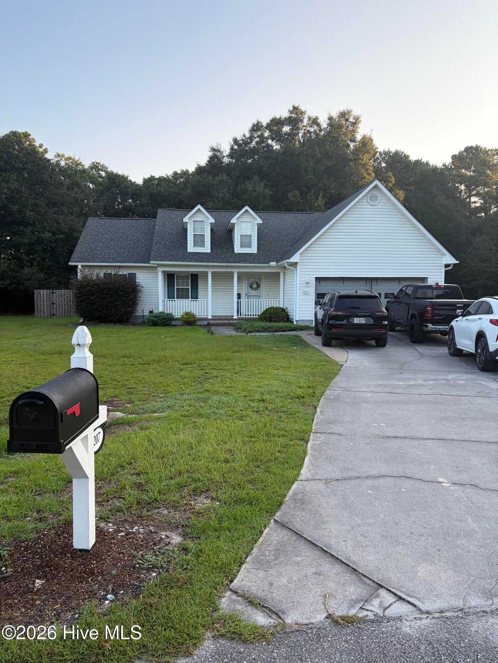 Photo of 207 Bluebird Court, Sneads Ferry, NC 28460 (MLS # 100603946)