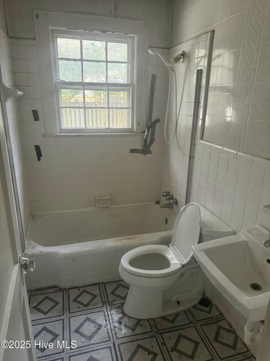 Photo of 200 N Library Street, Greenville, NC 27858 (MLS # 100544726)