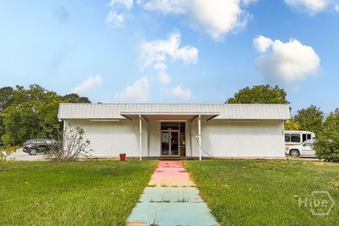 Photo for 1001 Winterville Road