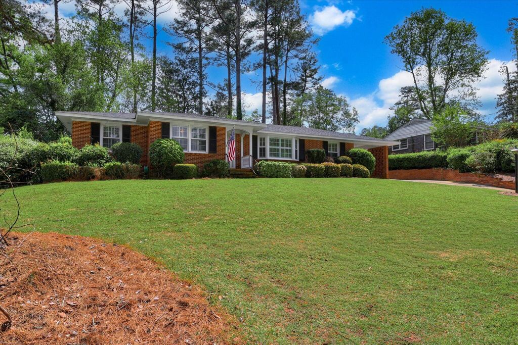 Photo of 3006 Hampshire Drive, Augusta, GA 30909 (MLS # 554100)