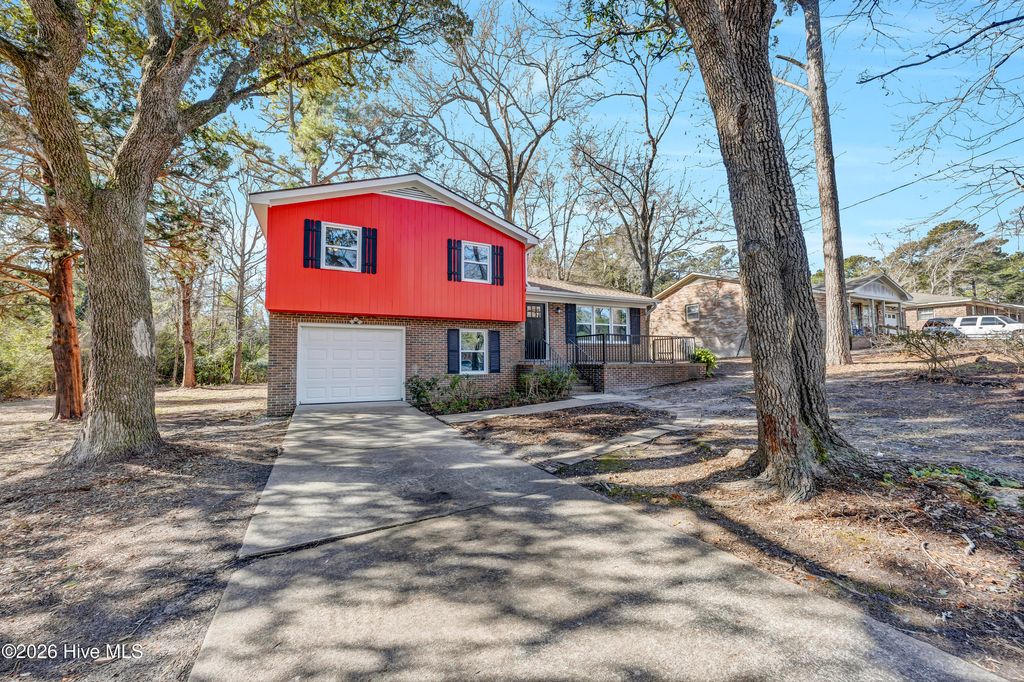 Photo of 134 S Channel Haven Drive S, Wilmington, NC 28409 (MLS # 100555312)