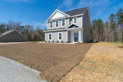 Homes For Sale - 104 Palo Alto Park Drive<br/> Maysville, NC 28555