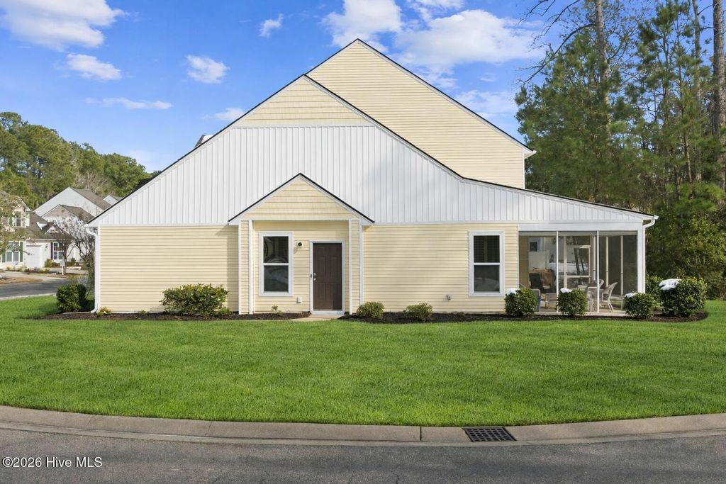 Photo of 301 Bulkhead Bend, Calabash, NC 28467 (MLS # 100553227)