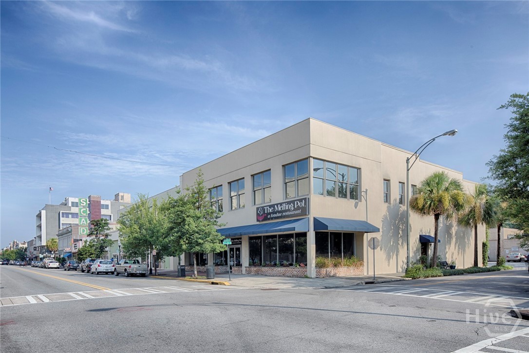 232 E Broughton Street