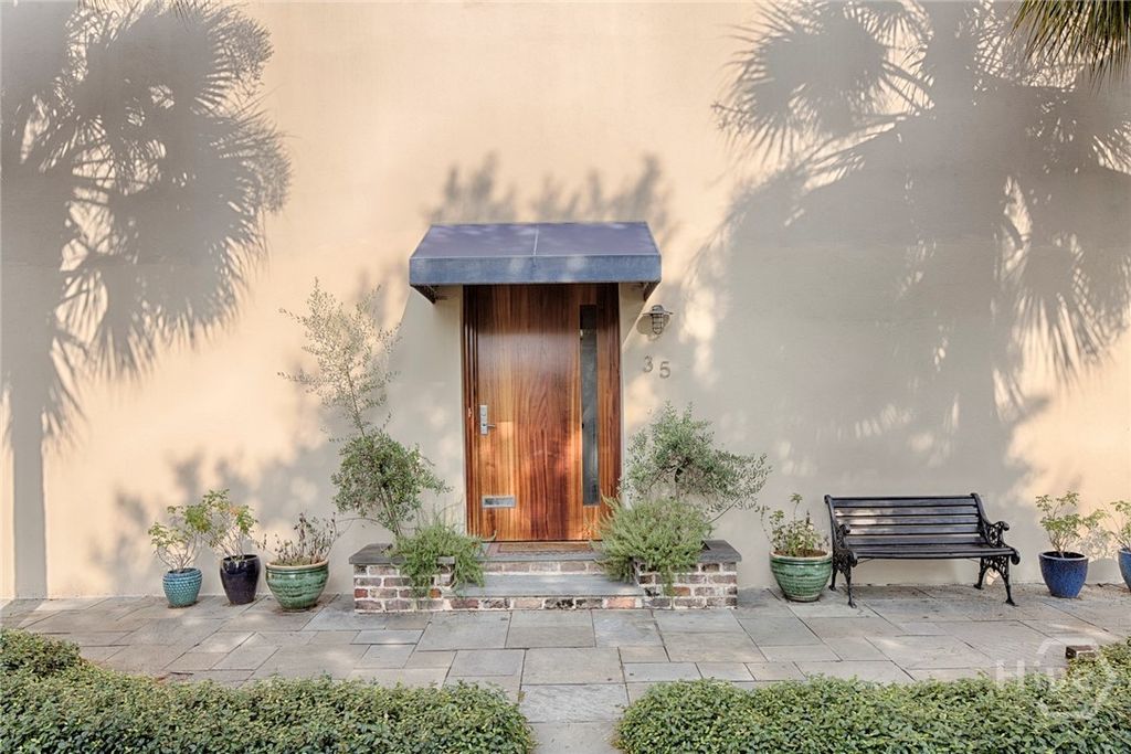 Photo of 232 E Broughton Street, Savannah, GA 31401 (MLS # SA335462)