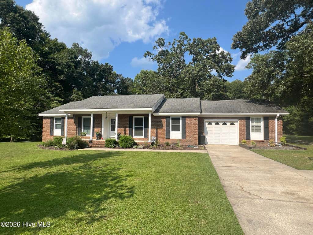 Photo of 197 Hillcrest Drive, Elizabethtown, NC 28337 (MLS # 100592748)