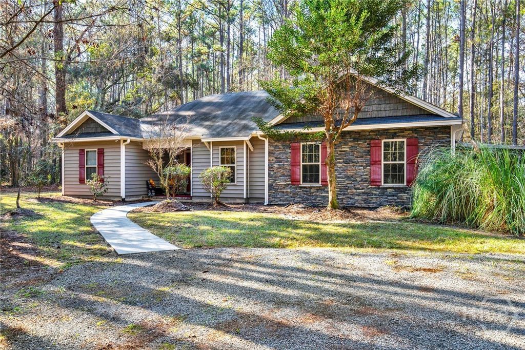 Photo of 88 Selina Drive, Richmond Hill, GA 31324 (MLS # SA348339)