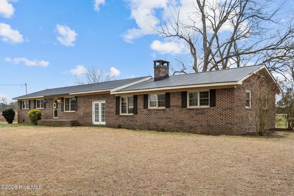 Photo of 406 Nc 111, Chinquapin, NC 28521 (MLS # 100556522)