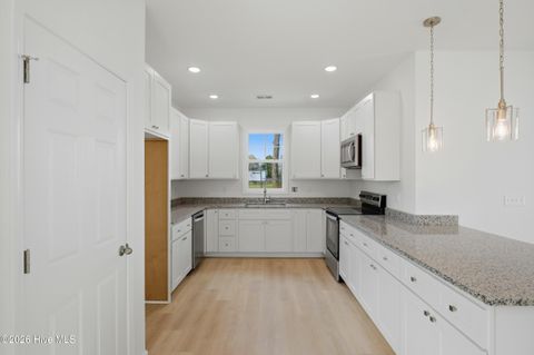 Tiny photo for 706 W Hayes Street, Burgaw, NC 28425 (MLS # 100559529)