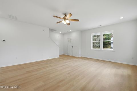 Tiny photo for 706 W Hayes Street, Burgaw, NC 28425 (MLS # 100559529)