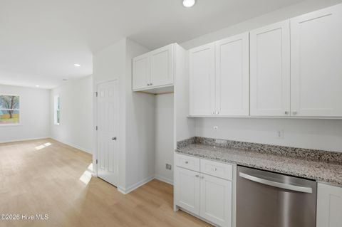 Tiny photo for 706 W Hayes Street, Burgaw, NC 28425 (MLS # 100559529)