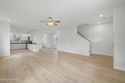 Tiny photo for 706 W Hayes Street, Burgaw, NC 28425 (MLS # 100559529)