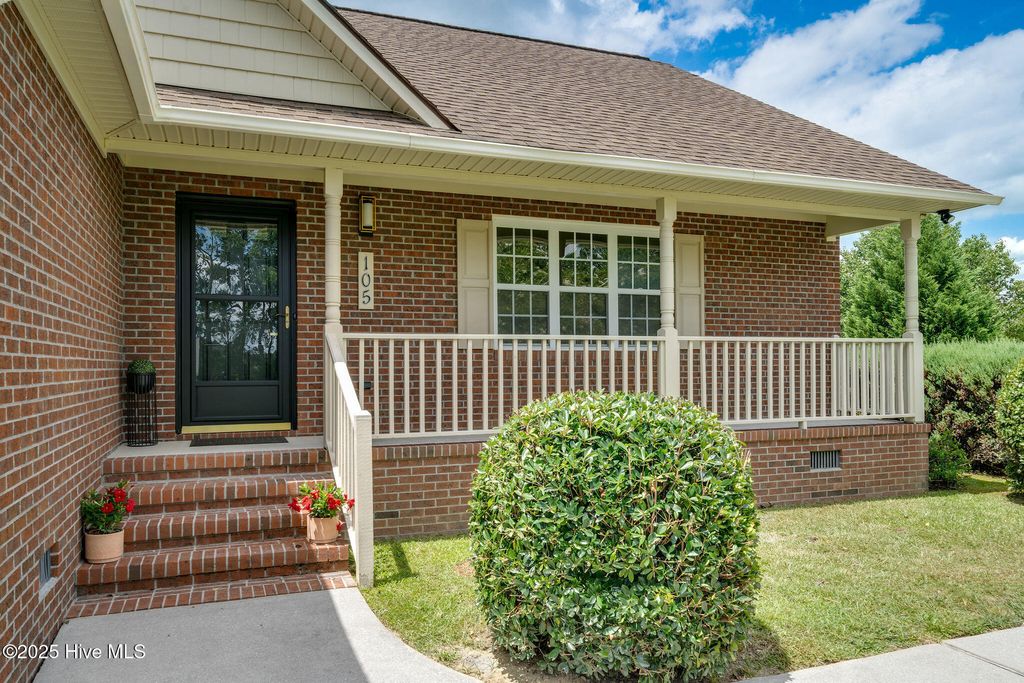 Photo of 105 Phillip Mills Drive, Teachey, NC 28464 (MLS # 100517350)