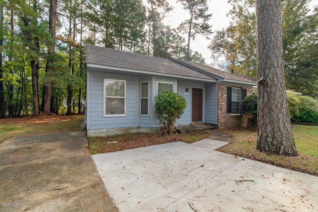 Photo of 1924 Greenstone Court, Midway Park, NC 28544 (MLS # 100560202)