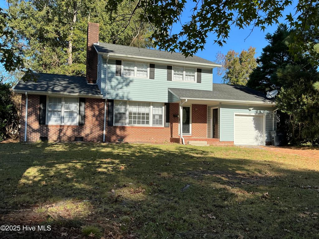 Photo of 1201 Clifton Road, Jacksonville, NC 28540 (MLS # 100537252)
