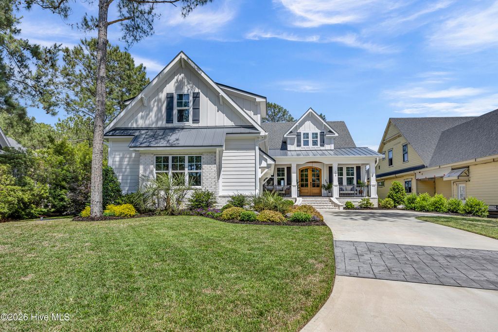 Photo of 706 Creighton Circle SW, Ocean Isle Beach, NC 28469 (MLS # 100572162)