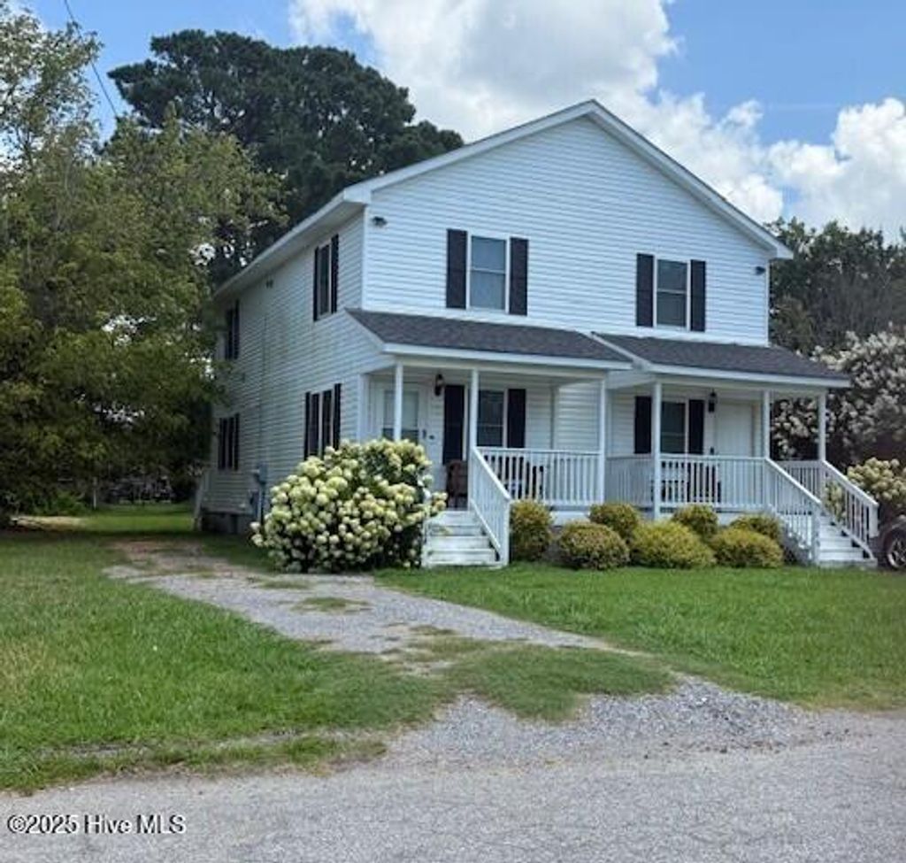 Photo of 208 Lawrence Street, Murfreesboro, NC 27855 (MLS # 100525605)