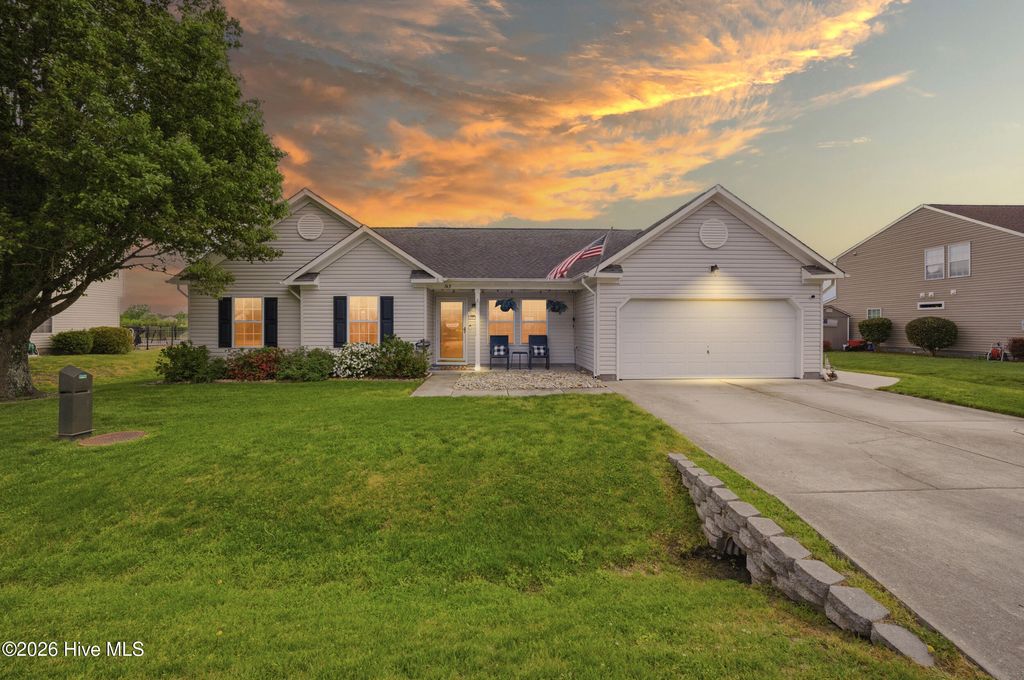 Photo of 165 Green View Road, Moyock, NC 27958 (MLS # 100568575)