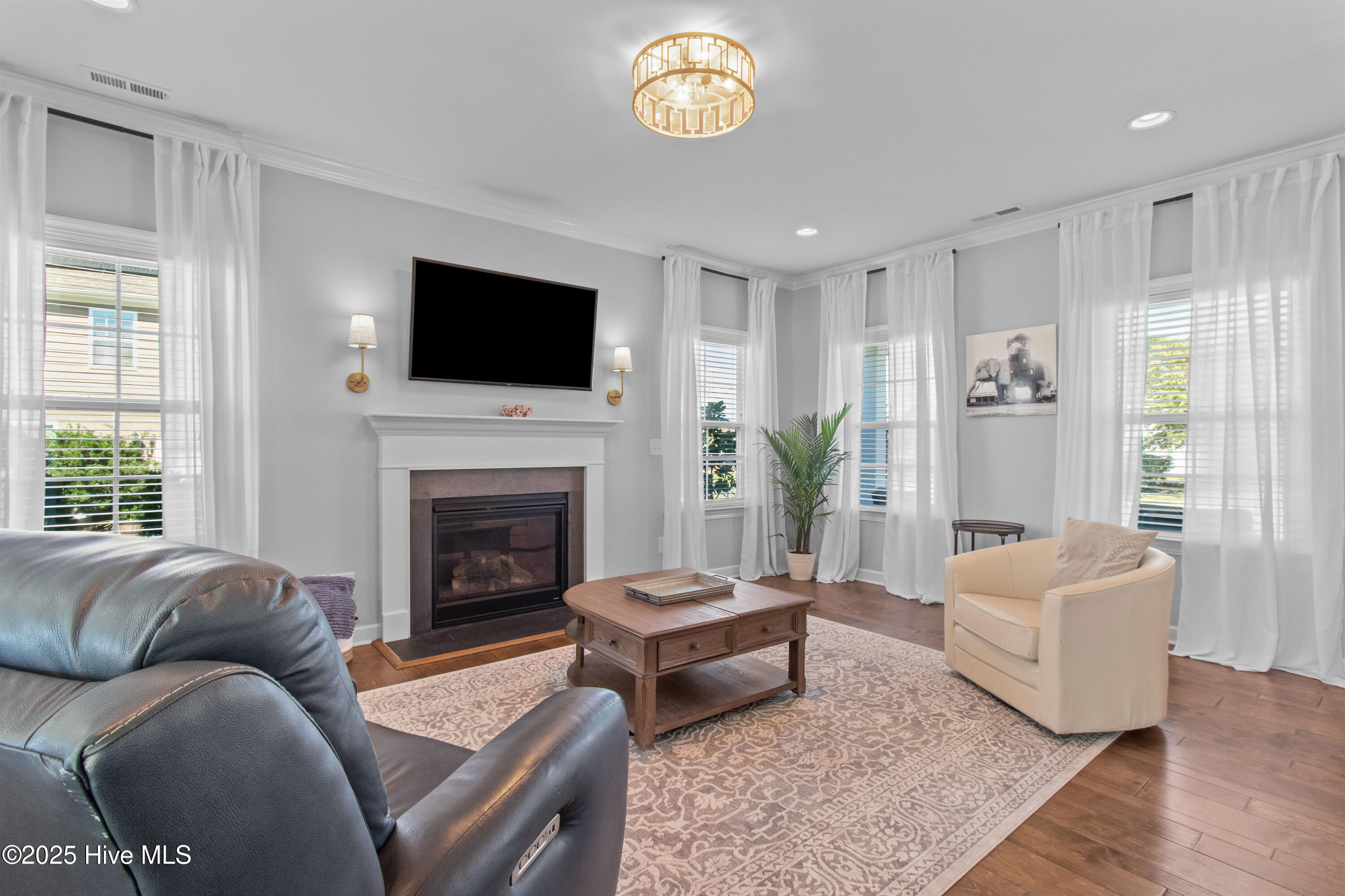 6112 Seagrove Court