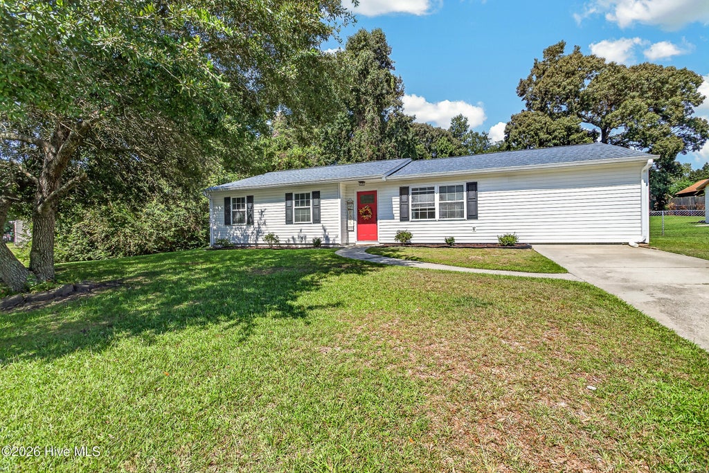 Photo of 606 Duke Court, Jacksonville, NC 28546 (MLS # 100608640)