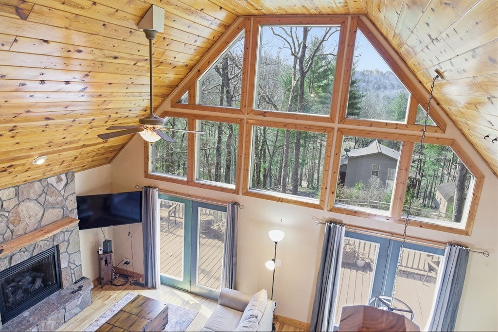 109 Artemis Drive - Photo 2