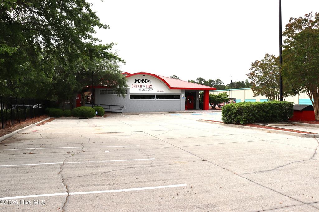 Photo of 8232 Market Street, Wilmington, NC 28411 (MLS # 100570977)