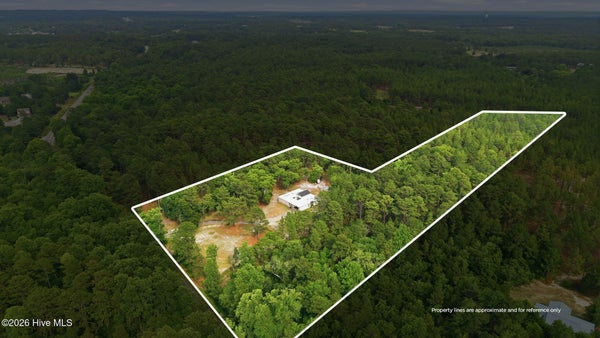 631 ROSELAND RD, ABERDEEN, NC 28315 - Image 6bd418880d1107e4bd2d2acbeef67c82/1178557231