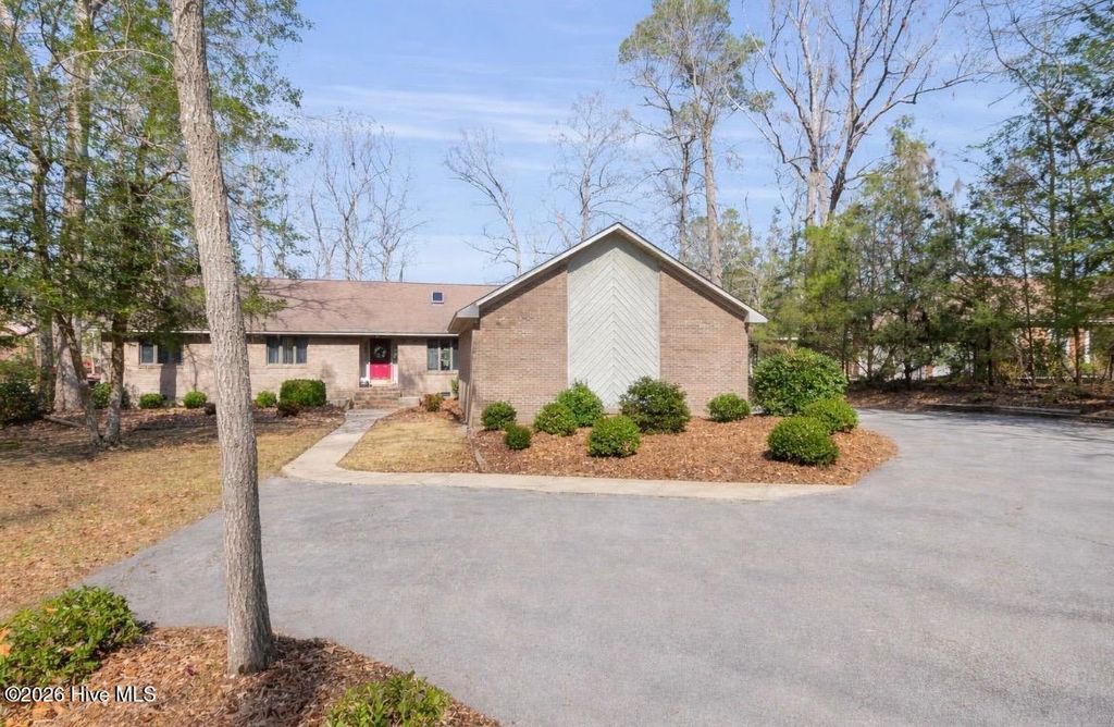 Photo of 131 Rock Creek Drive, New Bern, NC 28562 (MLS # 100557061)