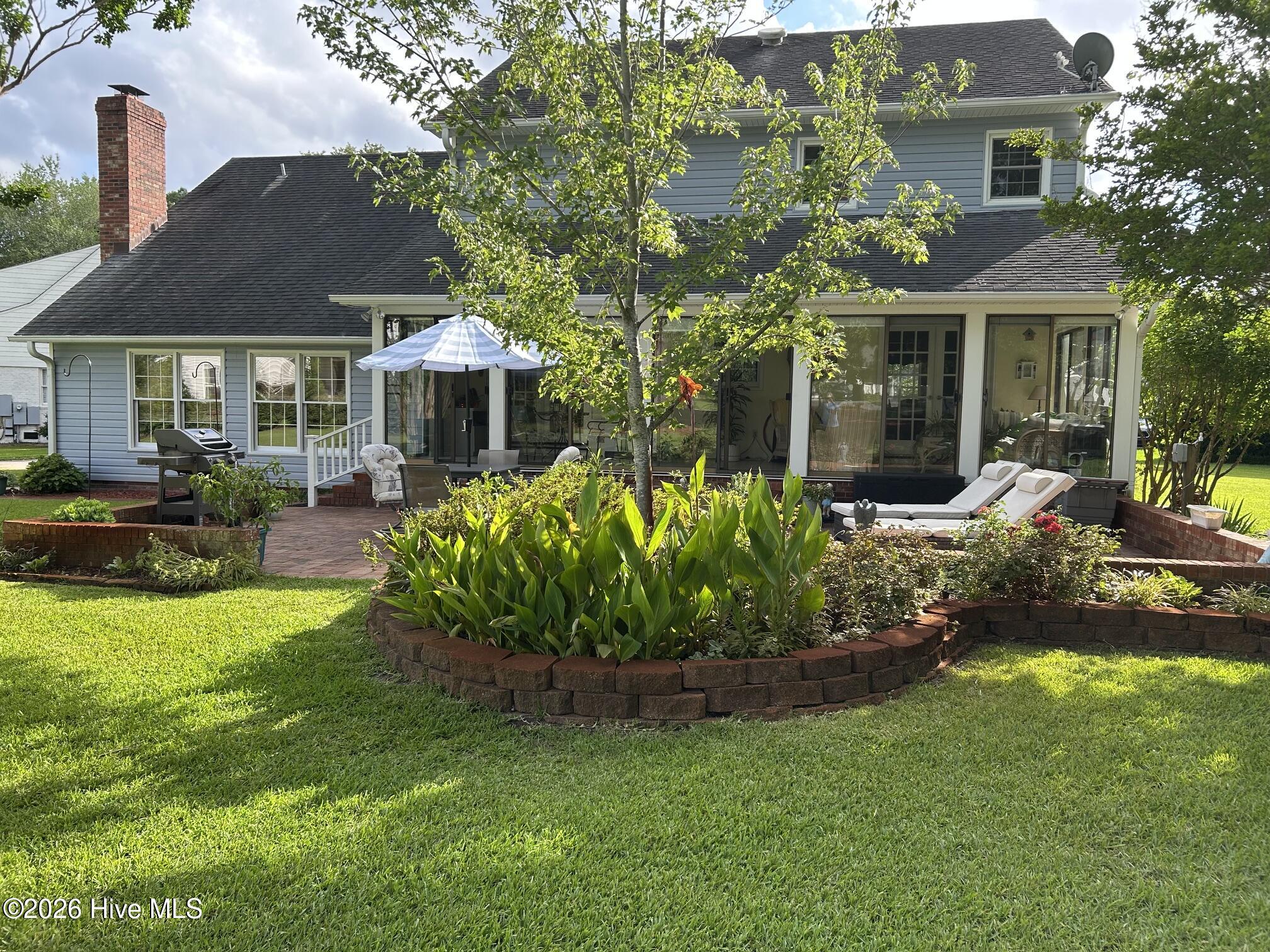 312 Lennox Place