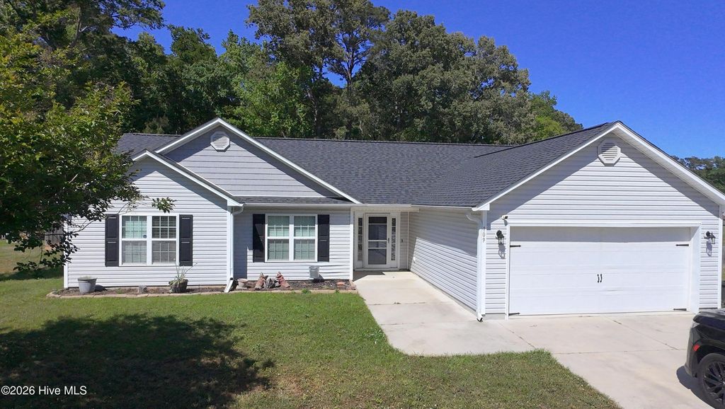 Photo of 109 Hidden Hollow Drive, Richlands, NC 28574 (MLS # 100557180)