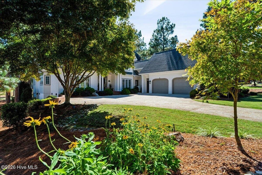 Photo of 25 Steeplechase Court, Southern Pines, NC 28387 (MLS # 100613094)
