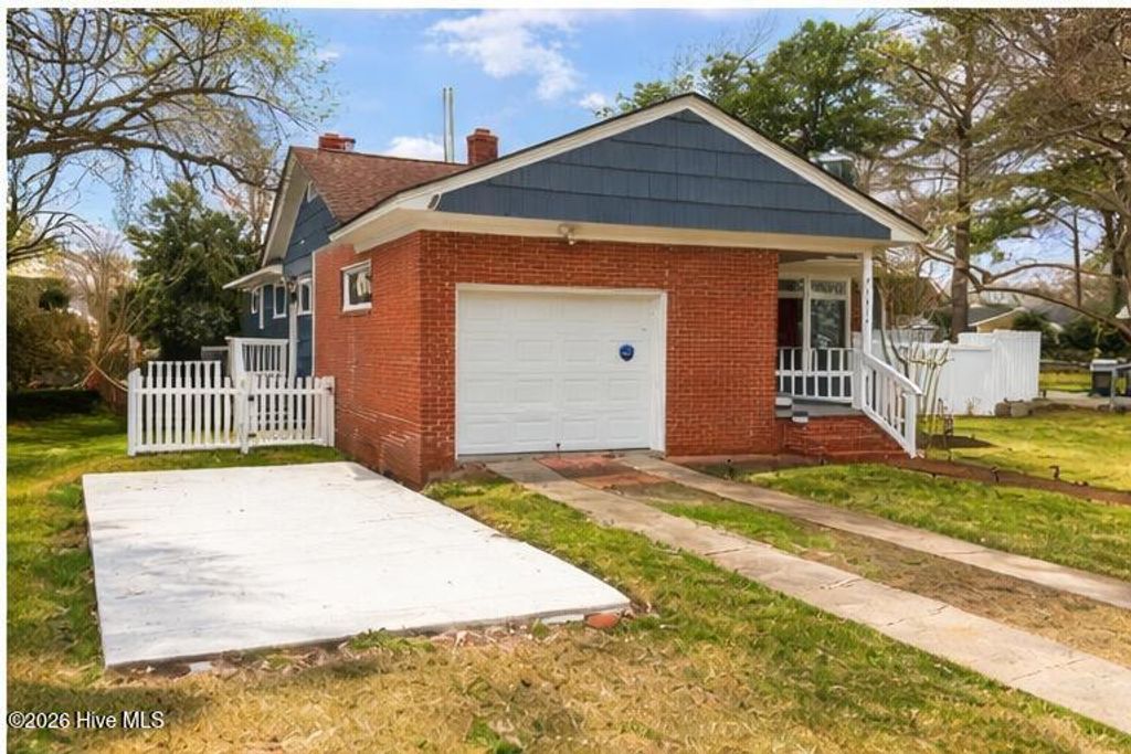 Photo of 1609 High Street, New Bern, NC 28560 (MLS # 100555668)