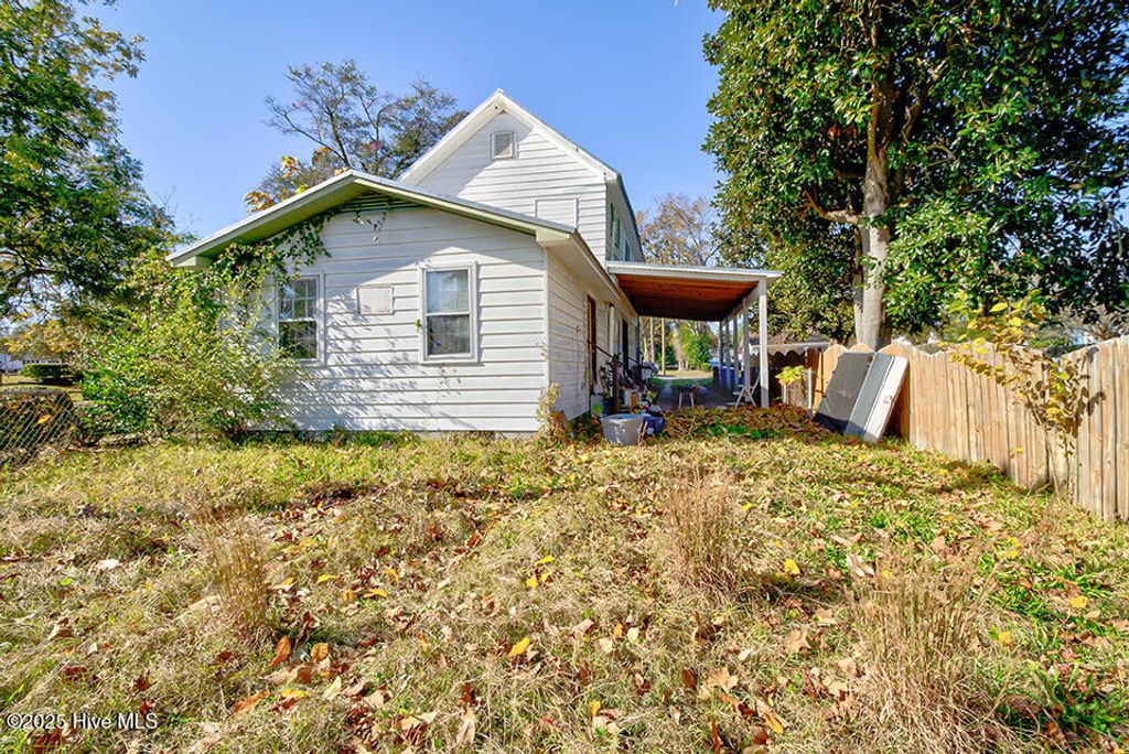 Photo of 817 S 11th Street, Wilmington, NC 28401 (MLS # 100541368)