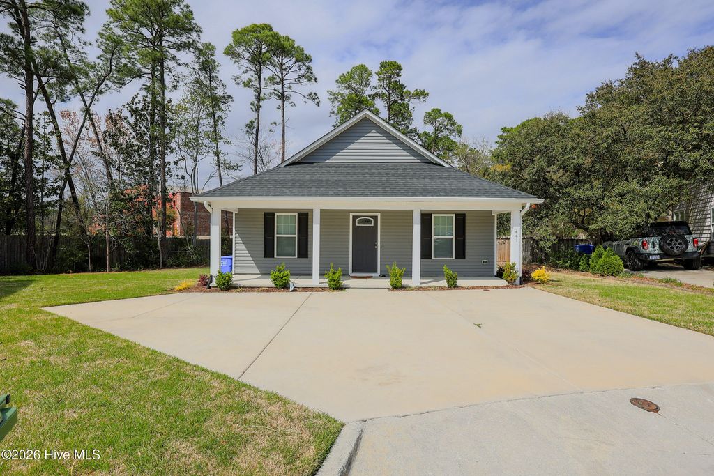 Photo of 441 Ridge Road, Wilmington, NC 28412 (MLS # 100565029)
