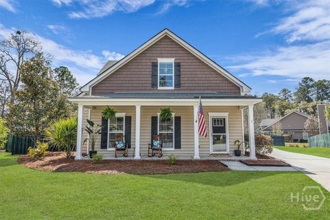 Photo of 115 Golden Rod Loop, Richmond Hill, GA 31324 (MLS # SA350367)