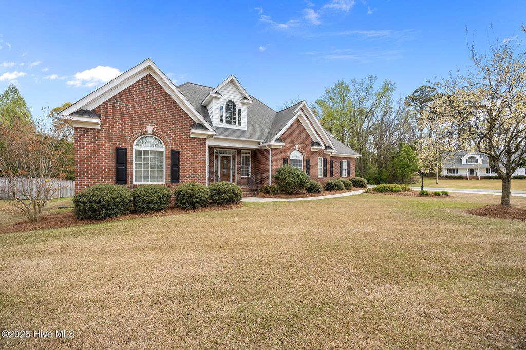 Photo of 2094 Autumn Drive, Kinston, NC 28501 (MLS # 100565851)