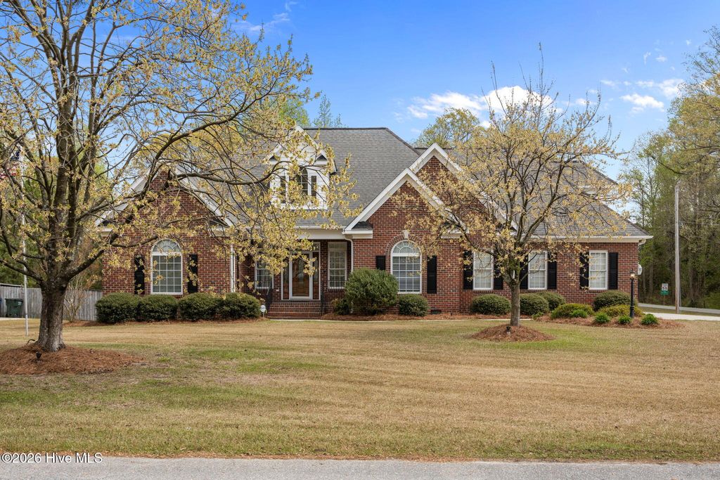 Photo of 2094 Autumn Drive, Kinston, NC 28501 (MLS # 100565851)