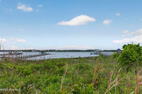 Tiny photo for 37 Sailview Drive, North Topsail Beach, NC 28460 (MLS # 100570287)