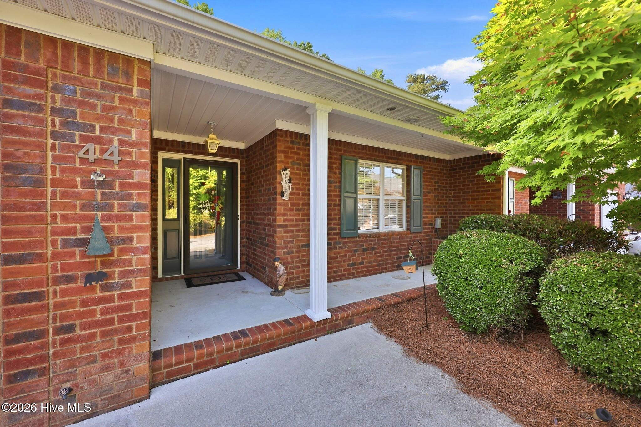 44 Pier Point