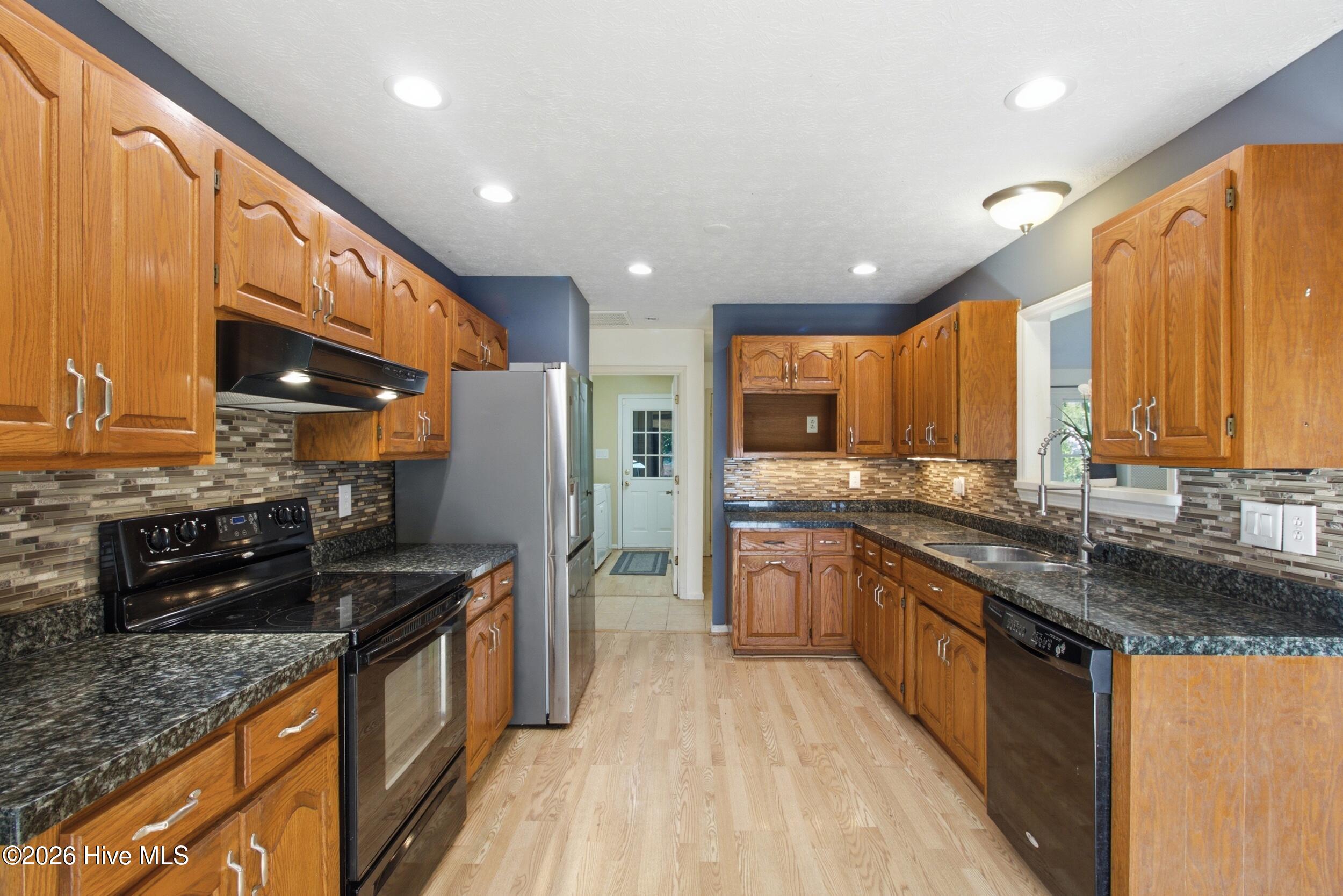 1200 Petite Terre Court