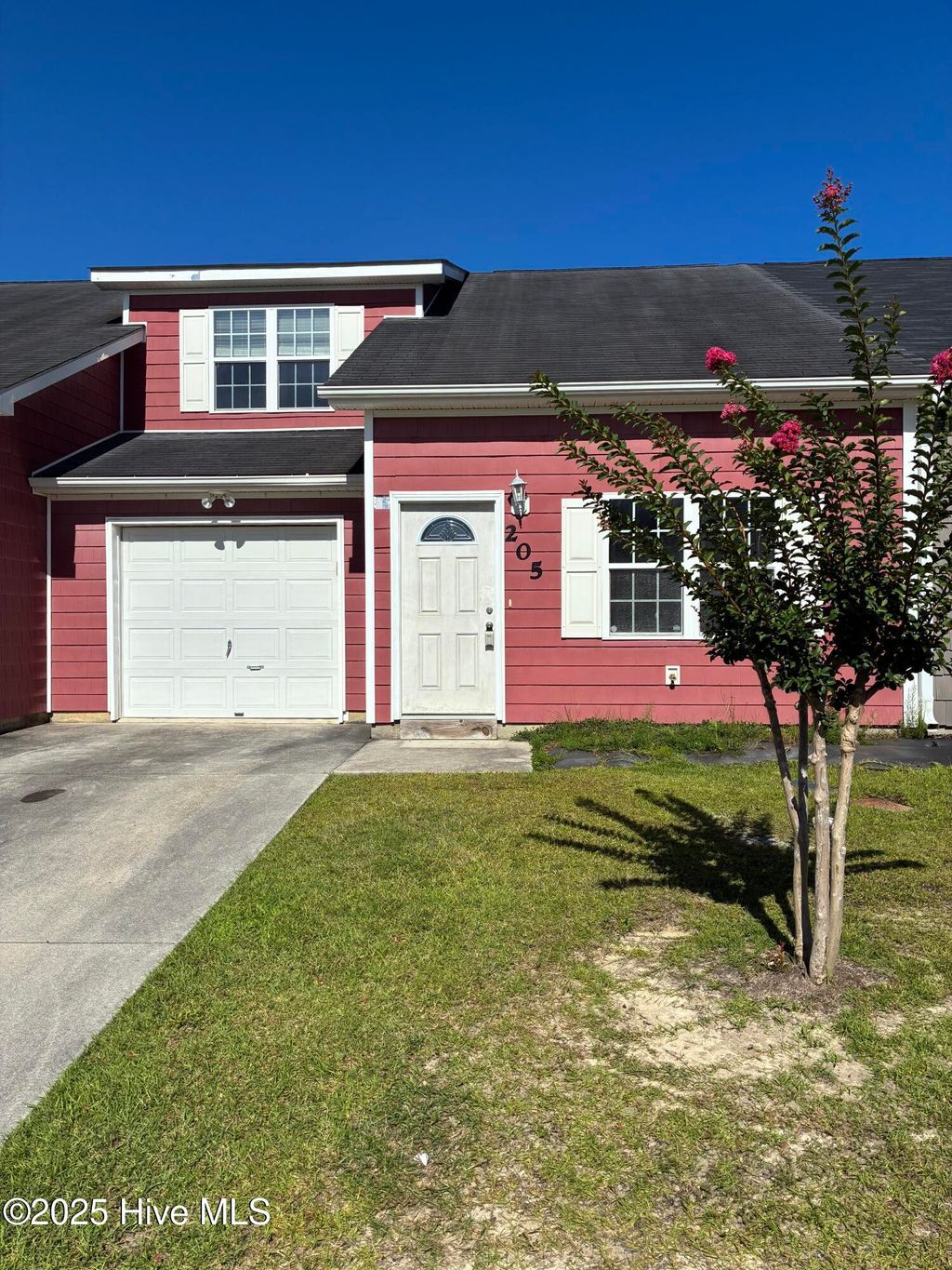 Photo of 205 Jessie Circle, Hubert, NC 28539 (MLS # 100562851)