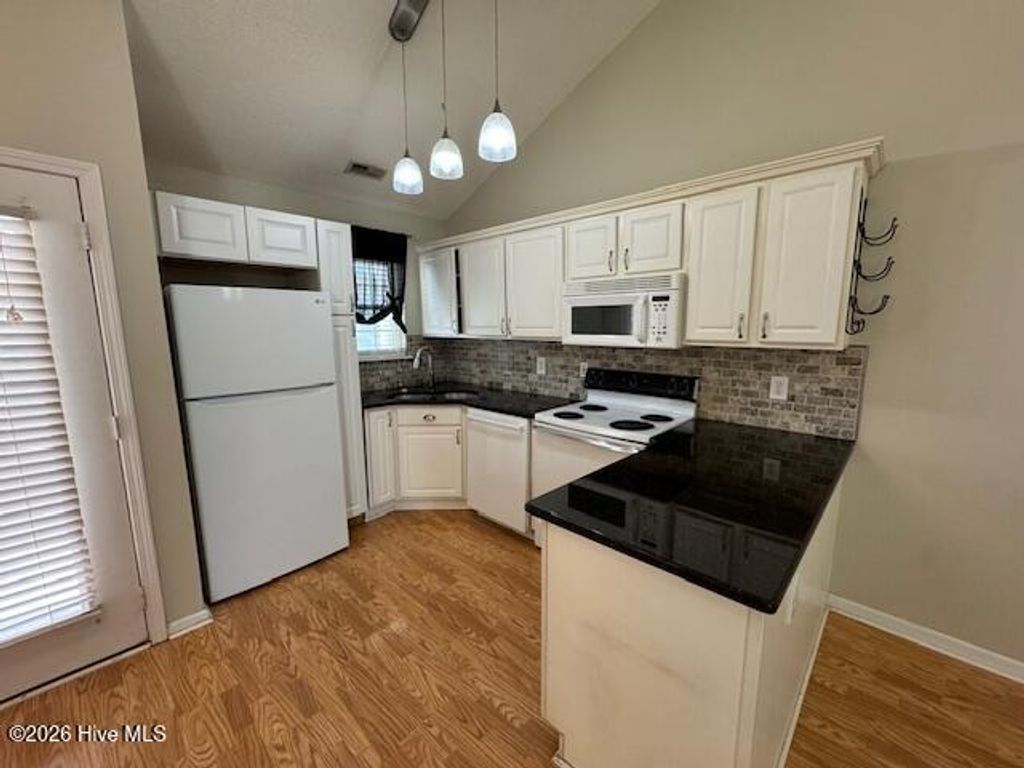 Photo of 3013 Lauren Place Drive #Apt 106, Wilmington, NC 28405 (MLS # 100565200)