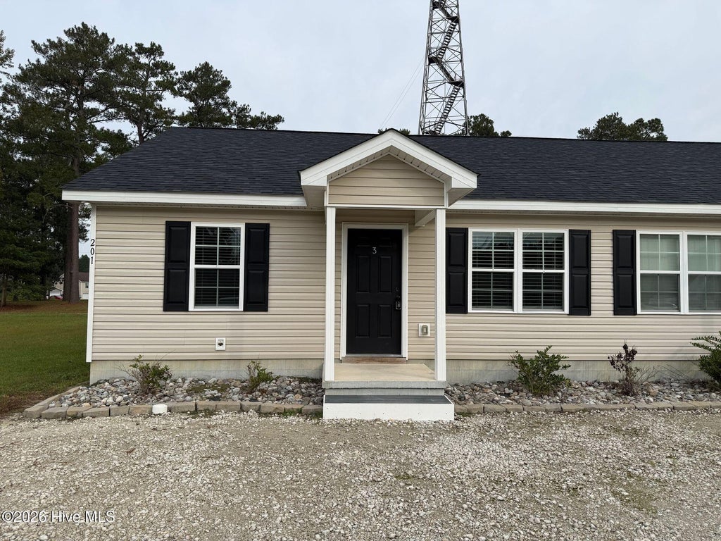 Photo of 201 Fire Tower Road #3, Richlands, NC 28574 (MLS # 100609390)